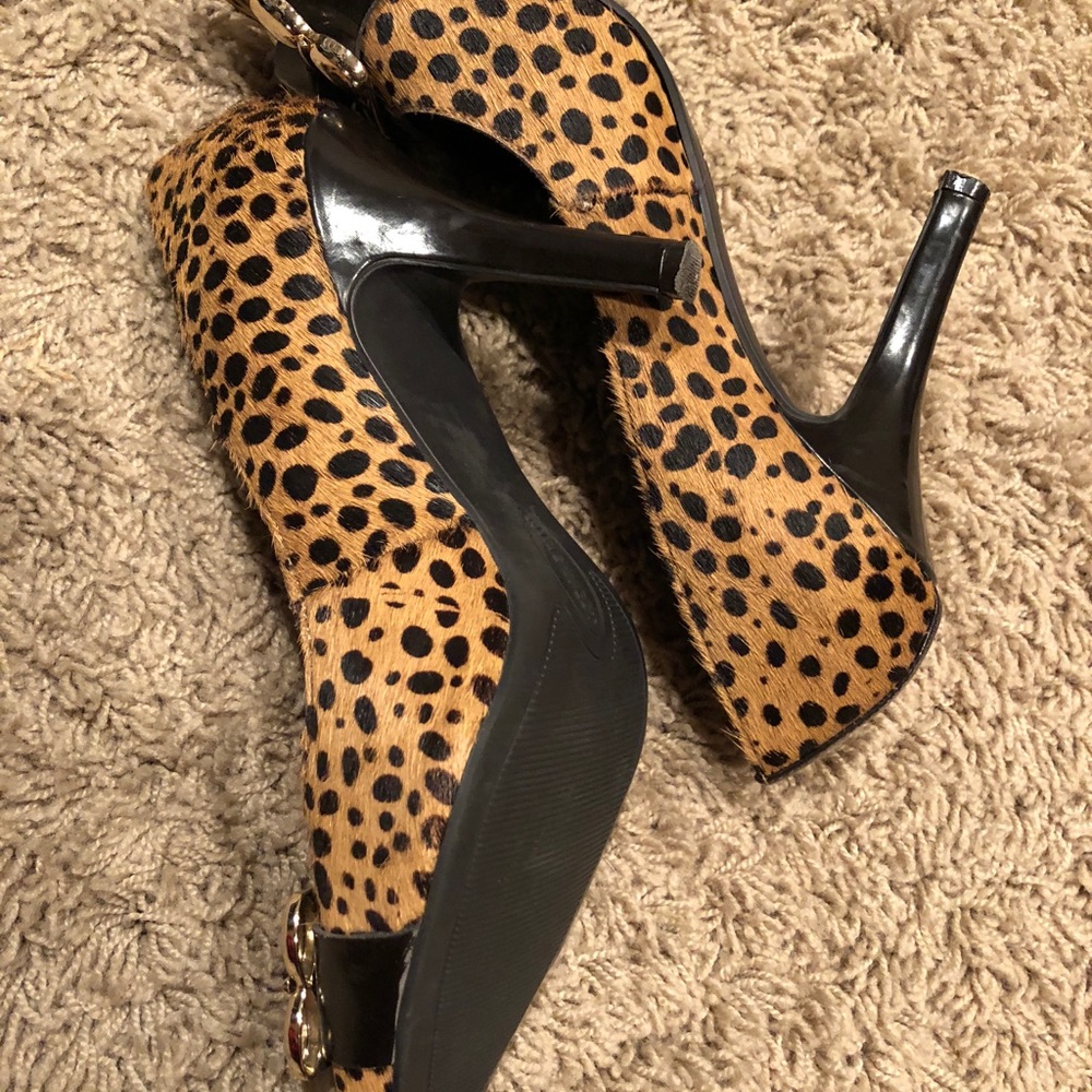 Leopard Print Pumps